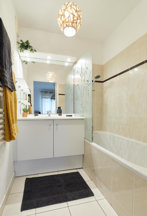 Appartement Wakandais-proche Disney, parking&wifi Montevrain Bagian luar foto
